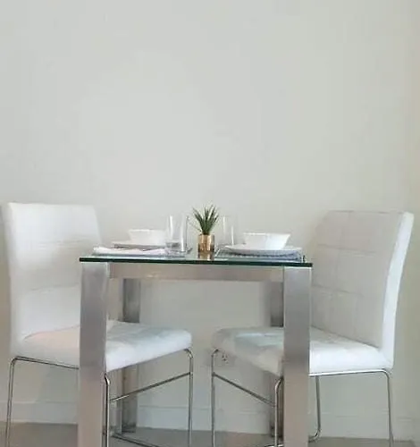 Azure Urban - Paranaque Near Terminal Unlimited Wifi And Netflix Apartment Manila