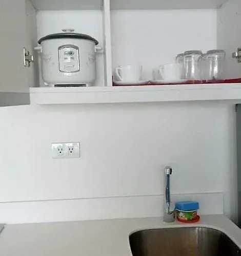 Azure Urban - Paranaque Near Terminal Unlimited Wifi And Netflix *